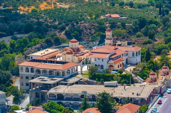 Heiliges Kloster der Heiligen Rafael, Nicholas und Irene in Spili, Insel Kreta, Griechenland.