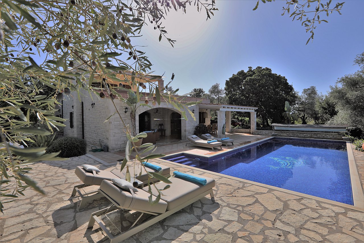 Ansicht der Villa Artemis